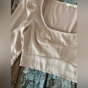 Idem Ditto Gorgeous  Women's Blush Long Sleeve Satin Crop Top
